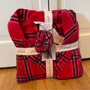 Victoria’s Secret Flannel Pajamas
